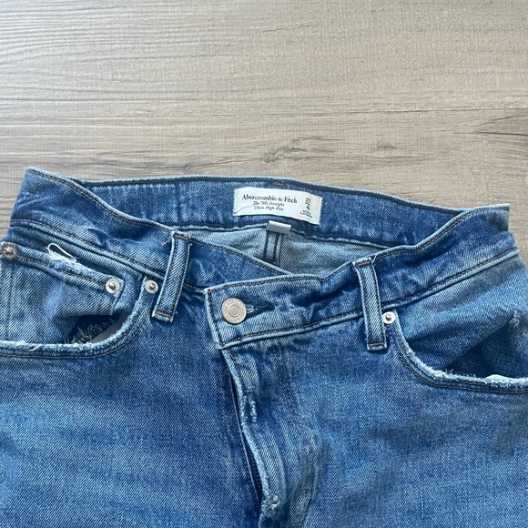 Abercrombie Curve Love 90s straight ultra high rise jeans - Picture 4 of 5